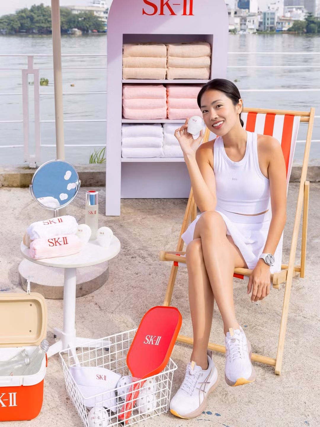 Misoa Kim Anh cho thấy sự linh hoạt và khéo léo của mình không chỉ trên màn ảnh mà còn cả trên sân chơi thể thao.