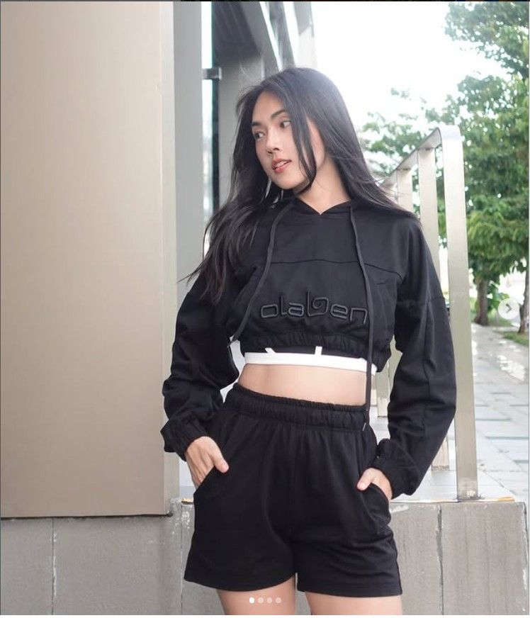 Misoa Kim Anh gây ấn tượng bởi chất giọng truyền cảm, hoạt ngôn cùng lối trò chuyện duyên dáng. Do vậy, người đẹp "đa-zi-năng" lấn sân sang làm VJ, MC và gặt hái nhiều thành tích. Ảnh sử dụng trong bài: Instagram nhân vật