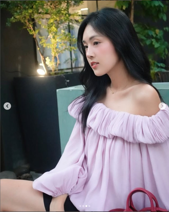 Với những lợi thế ngoại hình, Misoa Kim Anh bén duyên nghệ thuật qua lĩnh vực diễn xuất, người mẫu ảnh.