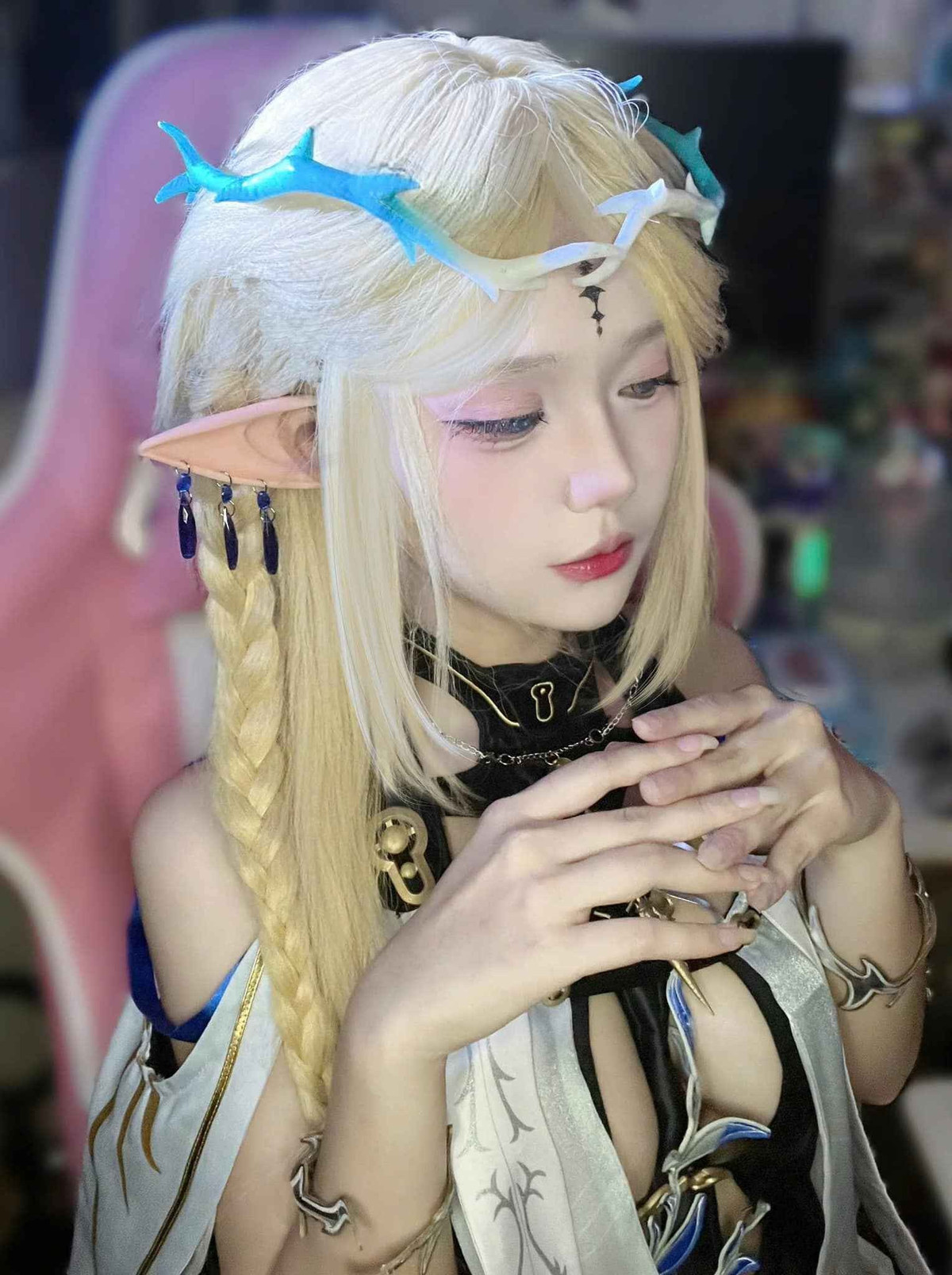 Mặc dù không còn hình ảnh "hở bạo" thường thấy, Cigwpols vẫn chứng minh được sức hút khó cưỡng của mình.