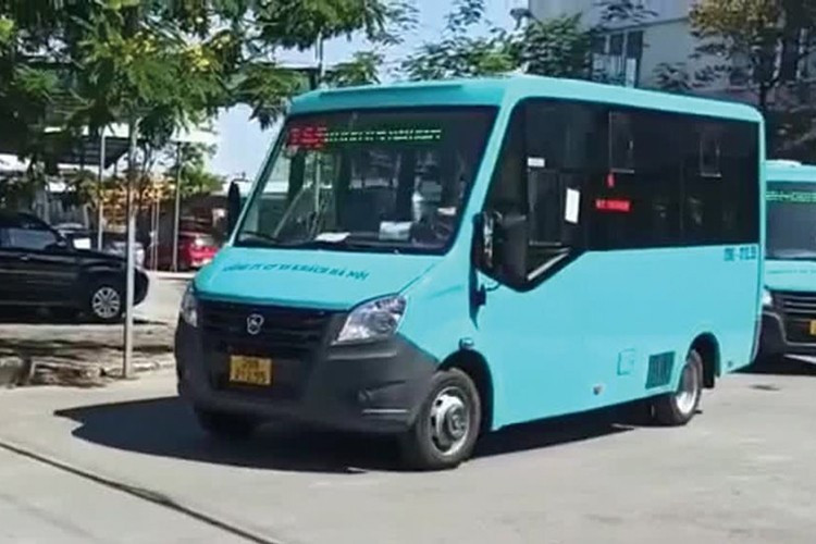 Đây là cơ sở quan trọng để Hà Nội đẩy mạnh chính sách vùng phát thải thấp và chuyển đổi phương tiện giao thông xanh trong thời gian tới. Các chuyên gia cũng nhận định, việc thay thế xe cũ bằng xe điện hoặc xe đạt chuẩn có thể giúp giảm 35-40% lượng khí CO và HC, đồng thời cải thiện chất lượng không khí và tiết kiệm năng lượng.