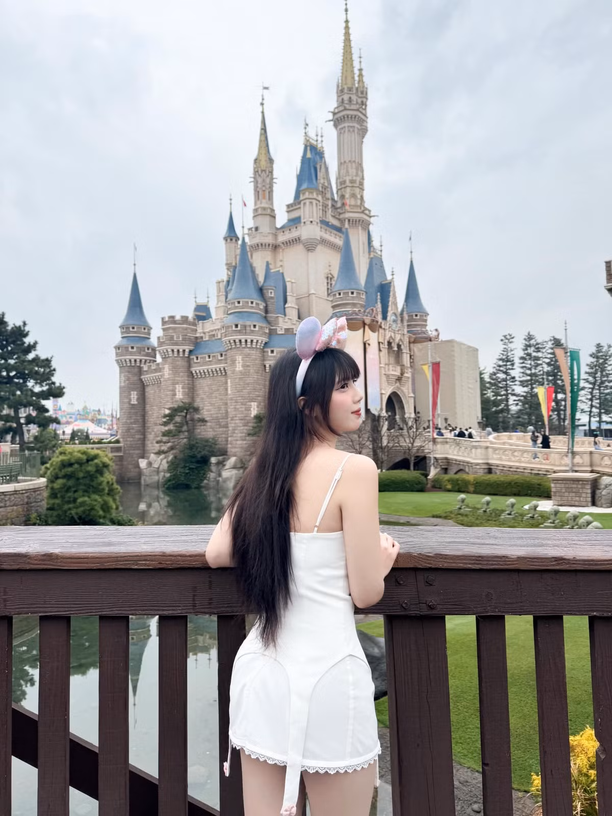 Không chỉ khẳng định vị thế của mình, Hà Phương Boo còn chứng minh được sức hút mãnh liệt của nhan sắc và cá tính riêng biệt của mình trong lòng cộng đồng. Ảnh sử dụng trong bài: FBNV