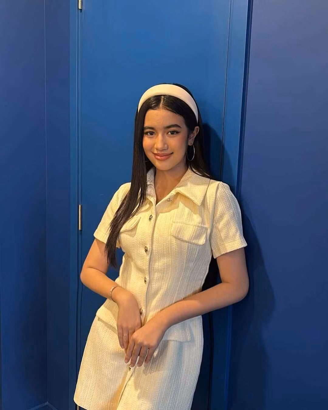 Hiện công chúa Jenna thông thạo các ngôn ngữ như: Pháp, Anh, Trung Quốc và Thái Lan.