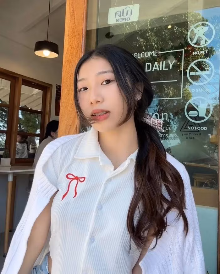 Watcharakul Limjittrakorn sinh năm 2006, năm nay 19 tuổi.