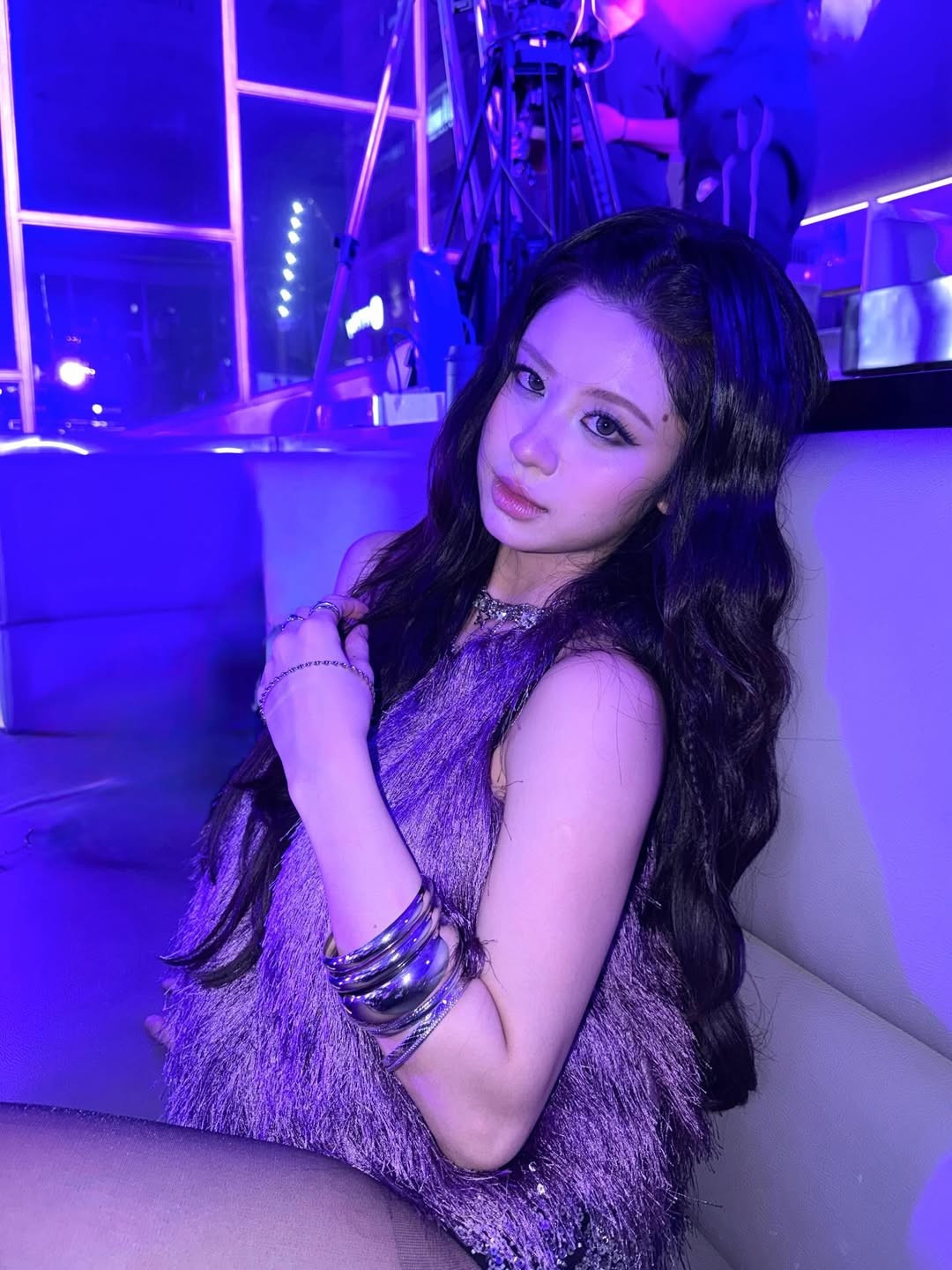 Việc vừa học tập, vừa hoạt động mạnh mẽ trên mạng xã hội cho thấy Hàn Hằng là người khá bản lĩnh và độc lập trong việc xây dựng hình ảnh cá nhân.