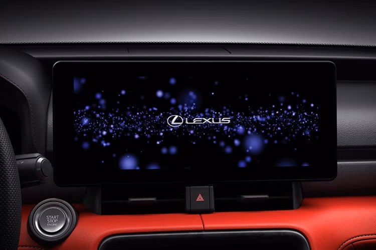 Màn hình giải trí của mẫu xe sedan hạng sang Lexus IS 2026 nay có kích thước 12.3 inch, đi kèm các nút vật lý cho điều hòa – một sự kết hợp giữa hiện đại và tiện dụng.