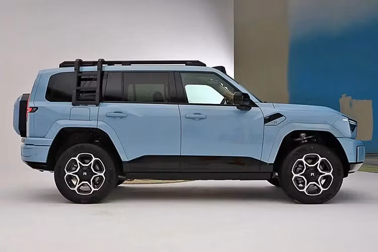 Hệ thống pin Freevoy chuyên dụng của CATL cho phép xe chạy thuần điện tới 200km (CLTC), tổng phạm vi hoạt động vượt 1.000km.