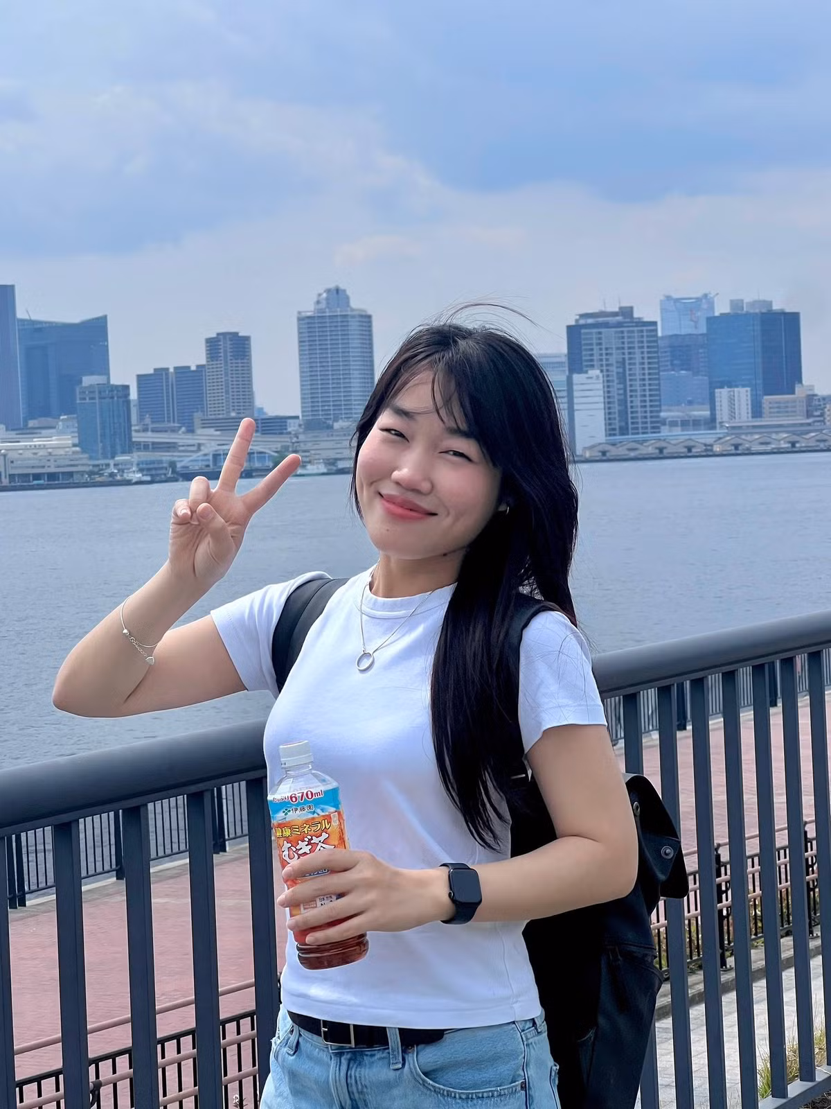 Lê Thụy chia sẻ rằng cô đi học tiếng Nhật với lộ trình 1 năm rưỡi, "ví dụ ham chơi không học thì cỡ 2 năm", nữ Tiktoker dí dỏm bộc bạch thêm.