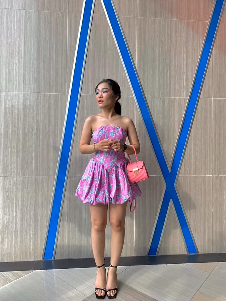 Bên cạnh sự táo bạo tại sự kiện, Lê Thụy còn từng vấp phải nhiều ý kiến trái chiều vì phát ngôn liên quan tới cộng đồng LGBT.