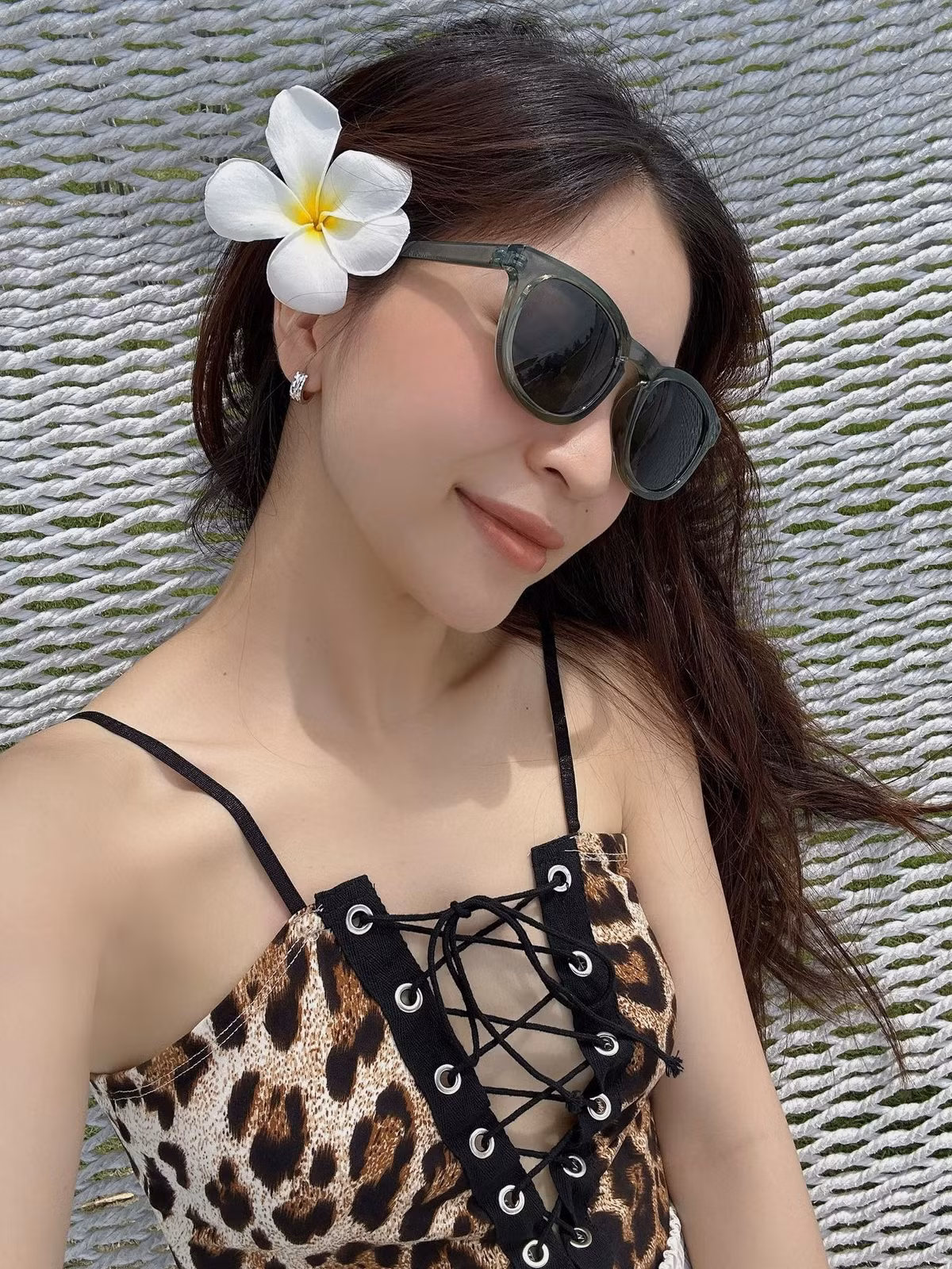 Nhật Lê có năng khiếu thể thao từ khi còn đi học, cô nàng từng đi thi đấu bóng chuyền và hiện tại không ngần ngại thử sức với các giải pickleball phong trào