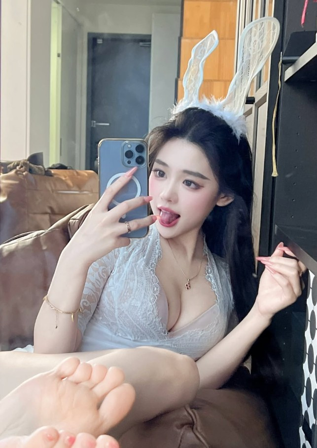 Kết quả là, đoạn clip nhanh chóng lan truyền mạnh mẽ, thu về gần 1 triệu lượt xem – một con số vô cùng ấn tượng đối với một video mang tính ngẫu hứng.