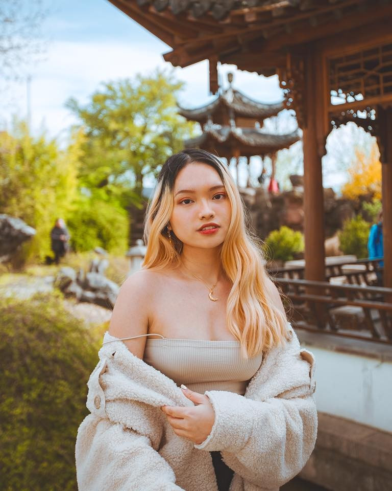 Cũng vì video trên, Hải Anh bị một số dân mạng tấn công, đặc biệt là admin một fanpage Facebook chuyên chia sẻ nội dung bảo thủ, hạ thấp phụ nữ.