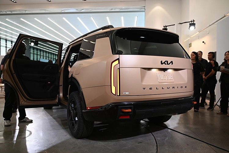 View - Cận cảnh Kia Telluride 2027 vừa ra mắt, giá bán chưa công bố | Báo Tri thức và Cuộc sống - TIN TỨC PHỔ BIẾN KIẾN THỨC 24H