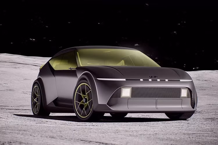 Việc ra mắt IONIQ 3 có thể sẽ bắt đầu tại Trung Quốc, với các thị trường khác, bao gồm UAE và Saudi Arabia, đang chờ xác nhận về tính khả dụng. Tuy nhiên, chúng ta sẽ cần phải chờ Hyundai đưa ra thông báo chính thức trước khi có thể chắc chắn về các chi tiết tiếp theo.