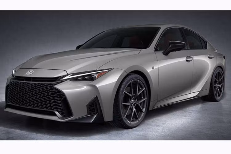 Đây là lần nâng cấp thứ ba Lexus IS được nâng cấp sau hai lần vào các năm 2017 và 2021, với nhiều thay đổi đáng kể về thiết kế, công nghệ và khả năng vận hành.