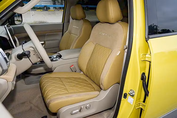 Phiên bản hybrid PHEV sẽ có động cơ xăng 1.5L kết hợp motor điện cho tổng công suất 429 mã lực, momen xoắn tối đa 800Nm, hộp số DHT 4 cấp cho phép di chuyển thuần điện 135km.