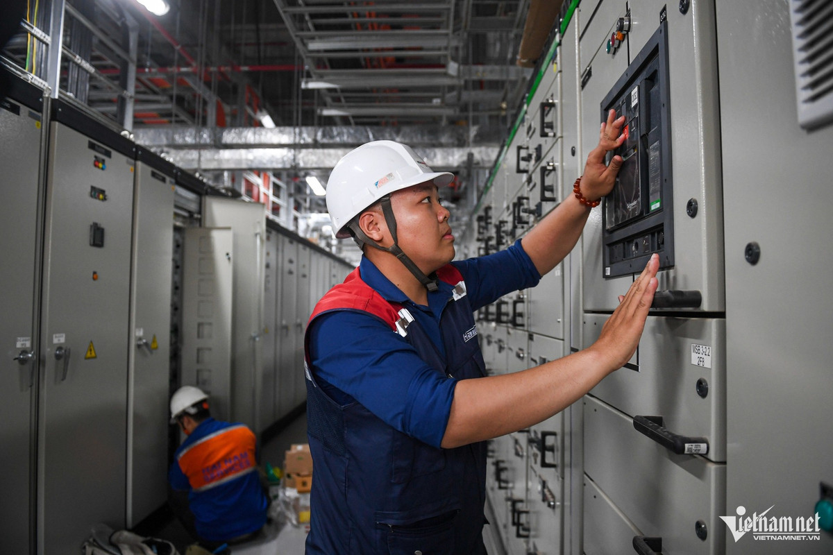 View - Bên trong nhà ga hình bông sen của sân bay Long Thành sắp hoàn thiện | Báo Tri thức và Cuộc sống - TIN TỨC PHỔ BIẾN KIẾN THỨC 24H