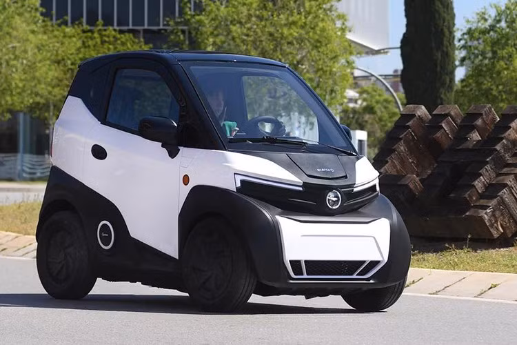 Dù chưa công bố thời điểm mở bán chính thức và giá bán cụ thể, TMT Motors cho biết, Nano S05 nằm trong kế hoạch mở rộng dải sản phẩm dành cho khách hàng đô thị, đặc biệt trong bối cảnh xu hướng sử dụng phương tiện di chuyển bằng điện ngày càng gia tăng.