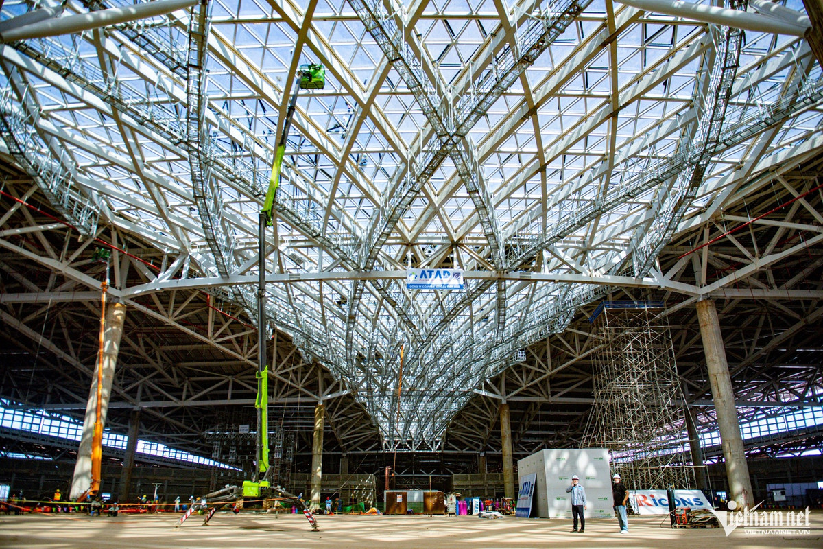View - Bên trong nhà ga hình bông sen của sân bay Long Thành sắp hoàn thiện | Báo Tri thức và Cuộc sống - TIN TỨC PHỔ BIẾN KIẾN THỨC 24H