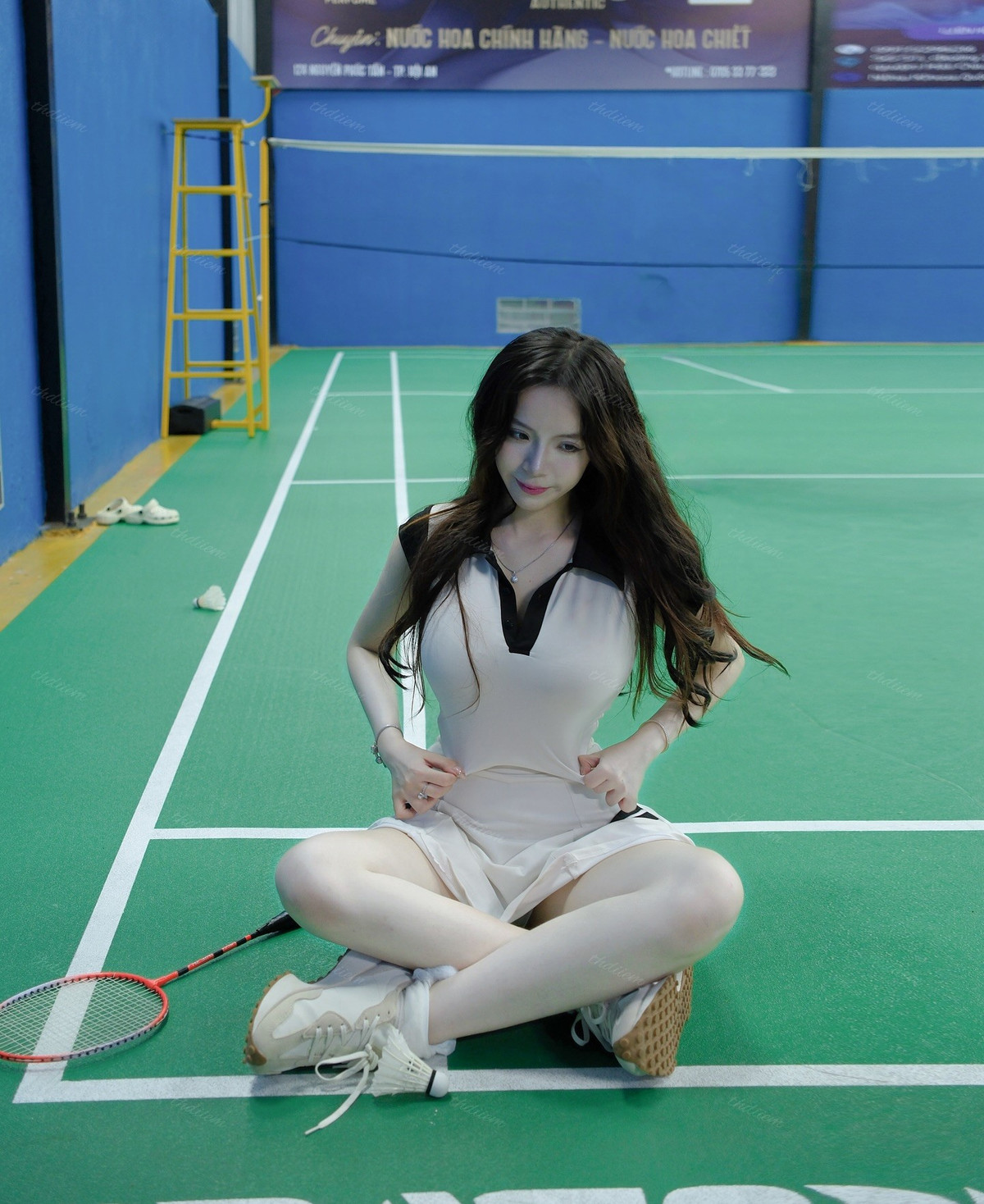 Ngay sau khi được chia sẻ, bộ ảnh của Thúy Diễm nhanh chóng nhận về lượng tương tác ấn tượng.