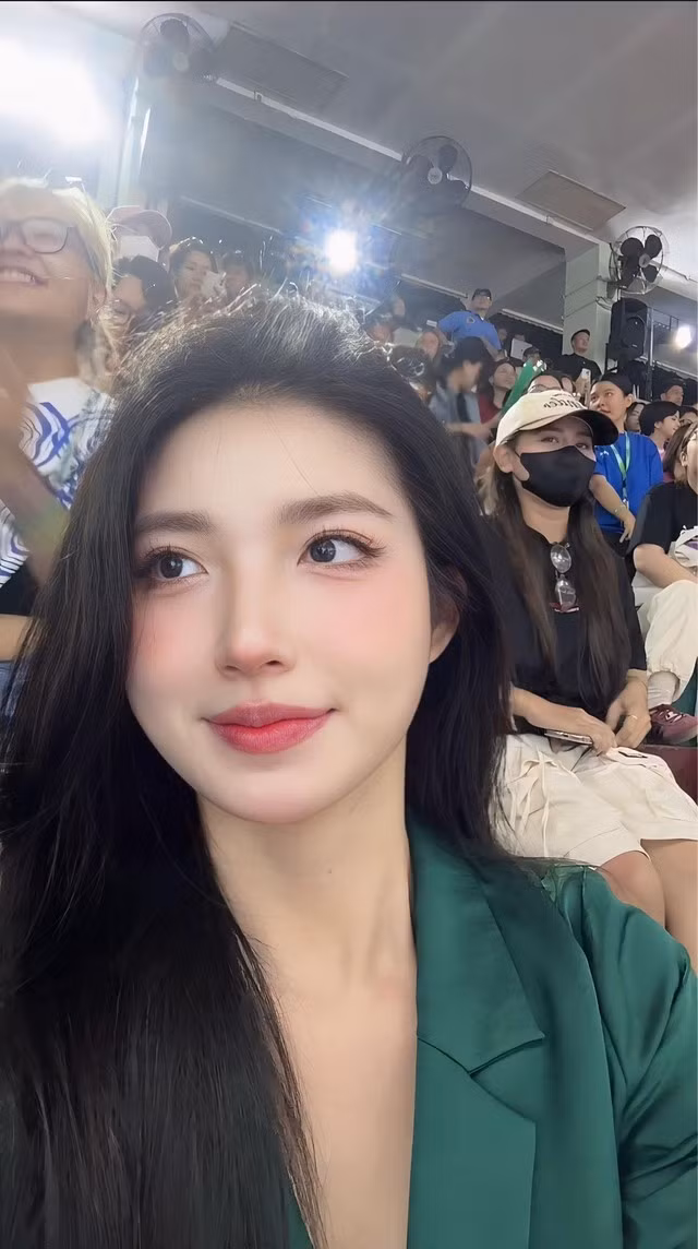 Cụ thể, đến nay, Phương Ku sở hữu tài khoản Facebook cá nhân nửa triệu người theo dõi, kênh TikTok hơn 2,1 triệu follow.