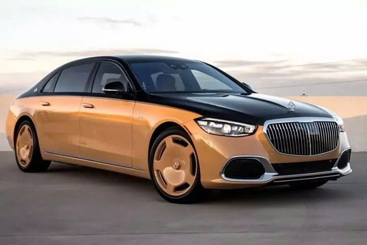 Trên toàn thế giới, chỉ có đúng 150 chiếc Mercedes-Maybach S680 Virgil Abloh đặc biệt được sản xuất và bán ra thị trường, nó đã ra mắt cách đây 3 năm nhưng dường như ít ai nhìn thấy xe lăn bánh, vì thế, việc có 1 chiếc đang chào bán đã nahnh chóng thu hút sự quan tâm.