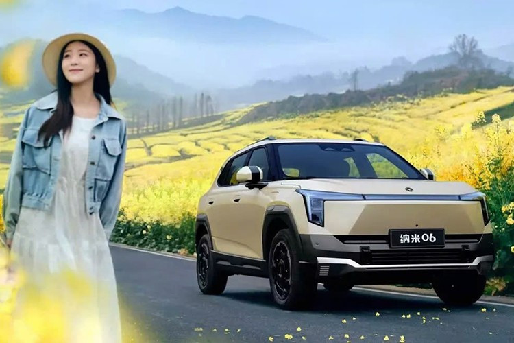 Dongfeng Vigo ﻿Được gọi bằng cái tên riêng là Nammi 06 ở thị trường Trung Quốc, Dongfeng Vigo đã lần đầu tiên trình làng vào hồi tháng 2/2025. Vigo được phát triển dựa trên khung gầm Quantum Architecture Platform 3 giống với Dongfeng Box. So với Box, Dongfeng Vigo có kích thước lớn hơn với chiều dài x rộng x cao lần lượt 4.306 x 1.868 x 1.645 mm và chiều dài cơ sở 2.715 mm.