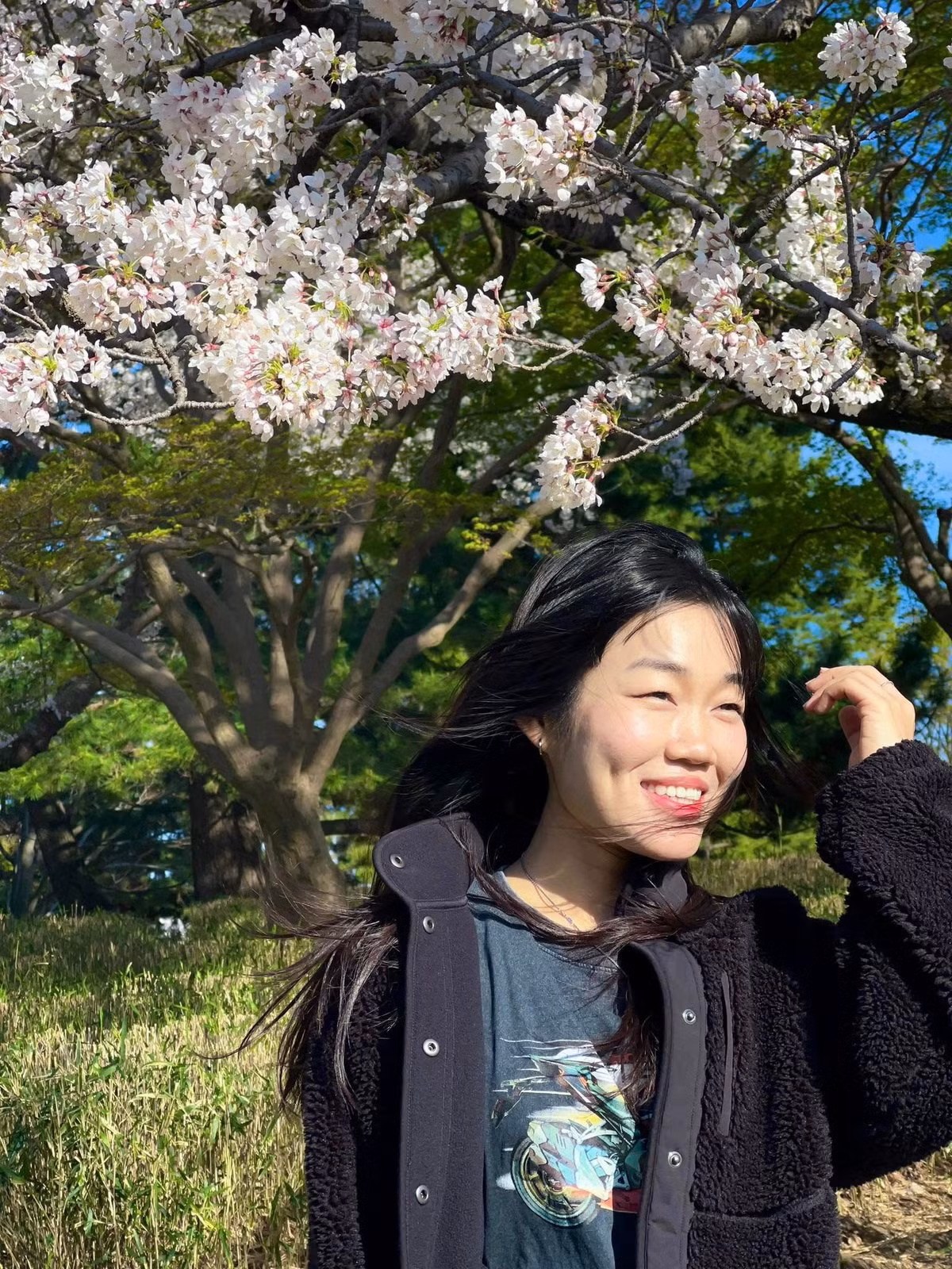 Những fan theo dõi hành trình của Lê Thụy từ lâu đoán rằng cuộc sống của một du học sinh không dễ dàng, khiến cô tích tụ những nỗi buồn theo thời gian.