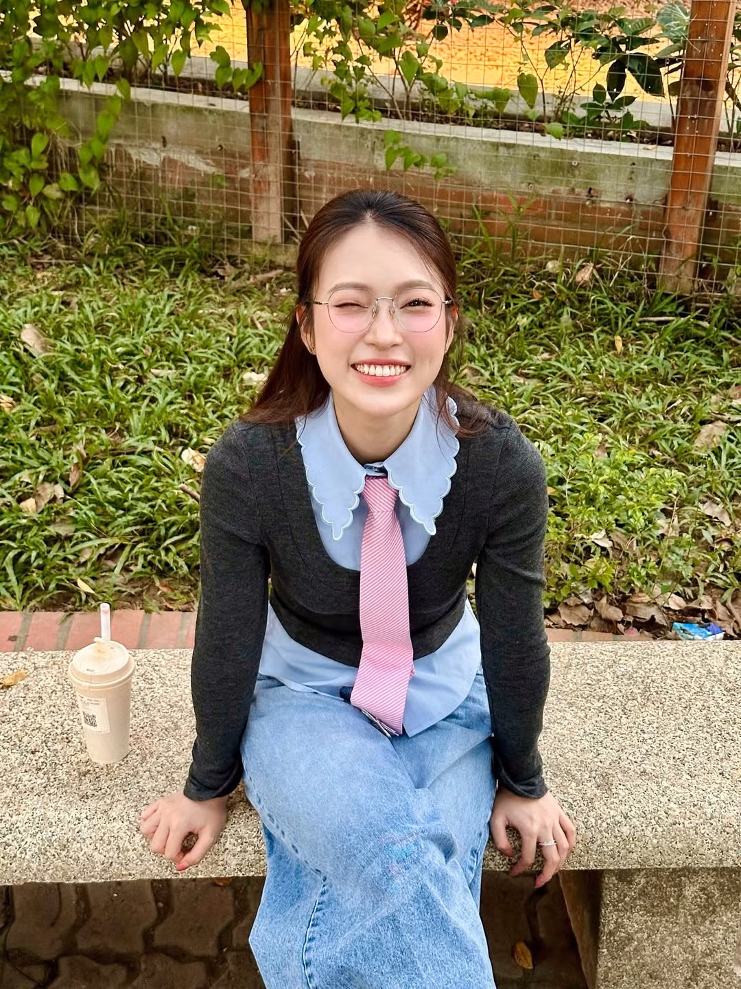 Bên cạnh đó, Khánh Vy vẫn tích cực sản xuất nội dung học tiếng Anh – lĩnh vực giúp cô nổi tiếng từ những ngày đầu.