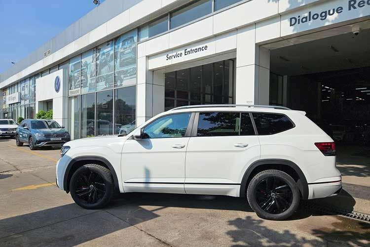 Với ưu đãi lên đến 350 triệu đồng, Volkswagen Teramont hiện là một trong những mẫu xe phổ thông được giảm giá cao nhất tại Việt Nam. Ngoài Volkswagen Teramont, còn có những mẫu xe phổ thông khác được ưu đãi hàng trăm triệu đồng trong tháng 2/2026 như Subaru Forester (140-308 triệu), Subaru Crosstrek (218-258 triệu đồng).