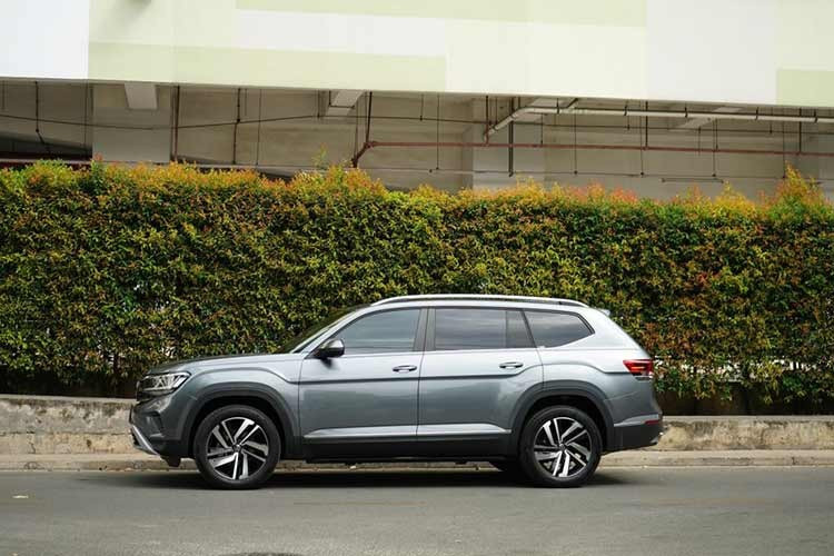 Mức giảm giá của Volkswagen Teramont bản Limited hiện tương đương một chiếc Hyundai Grand i10 bản thấp mới toanh. Giá bán thực tế tại đại lý của mẫu SUV cỡ lớn này tại đại lý chính hãng tại Việt Nam hiện chỉ còn 1,788 tỷ đồng.