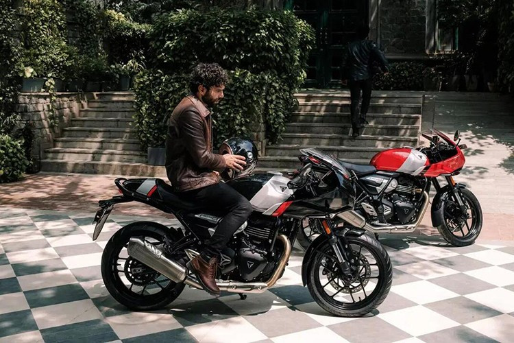 Với thiết kế mang đậm tinh thần thể thao và phong cách cổ điển, Triumph Thruxton 400 2026 mới được bổ sung vào dải sản phẩm mô tô retro đầy hấp dẫn của hãng xe môtô đình đám Anh quốc.