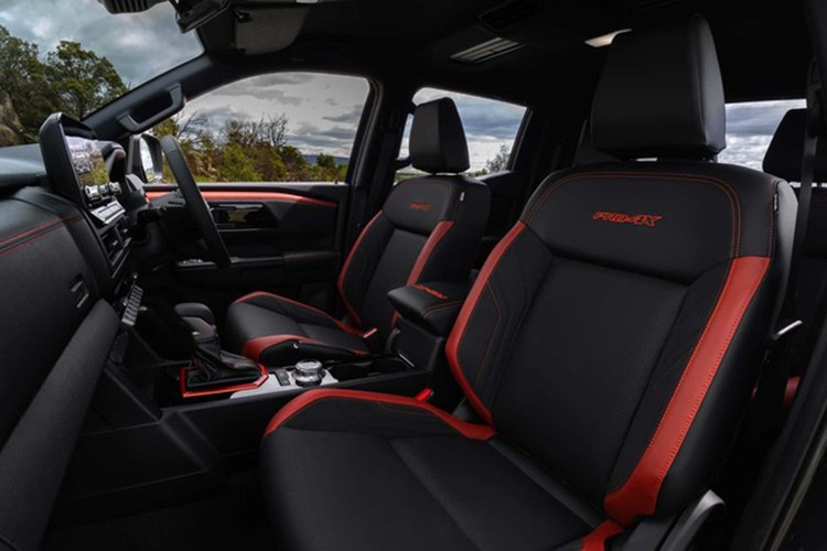 View - Chi tiết Nissan Navara 2026 - bán tải "chung trứng" với Mitsubishi Triton | Báo Tri thức và Cuộc sống - TIN TỨC PHỔ BIẾN KIẾN THỨC 24H