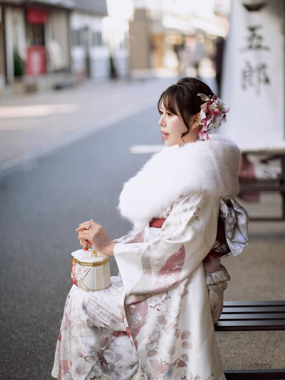 Nhờ khả năng giả giọng Google Assistant cực giống, Phương Thoa được cộng đồng mạng ưu ái gọi với biệt danh “em gái chị Google” từ năm 2018.