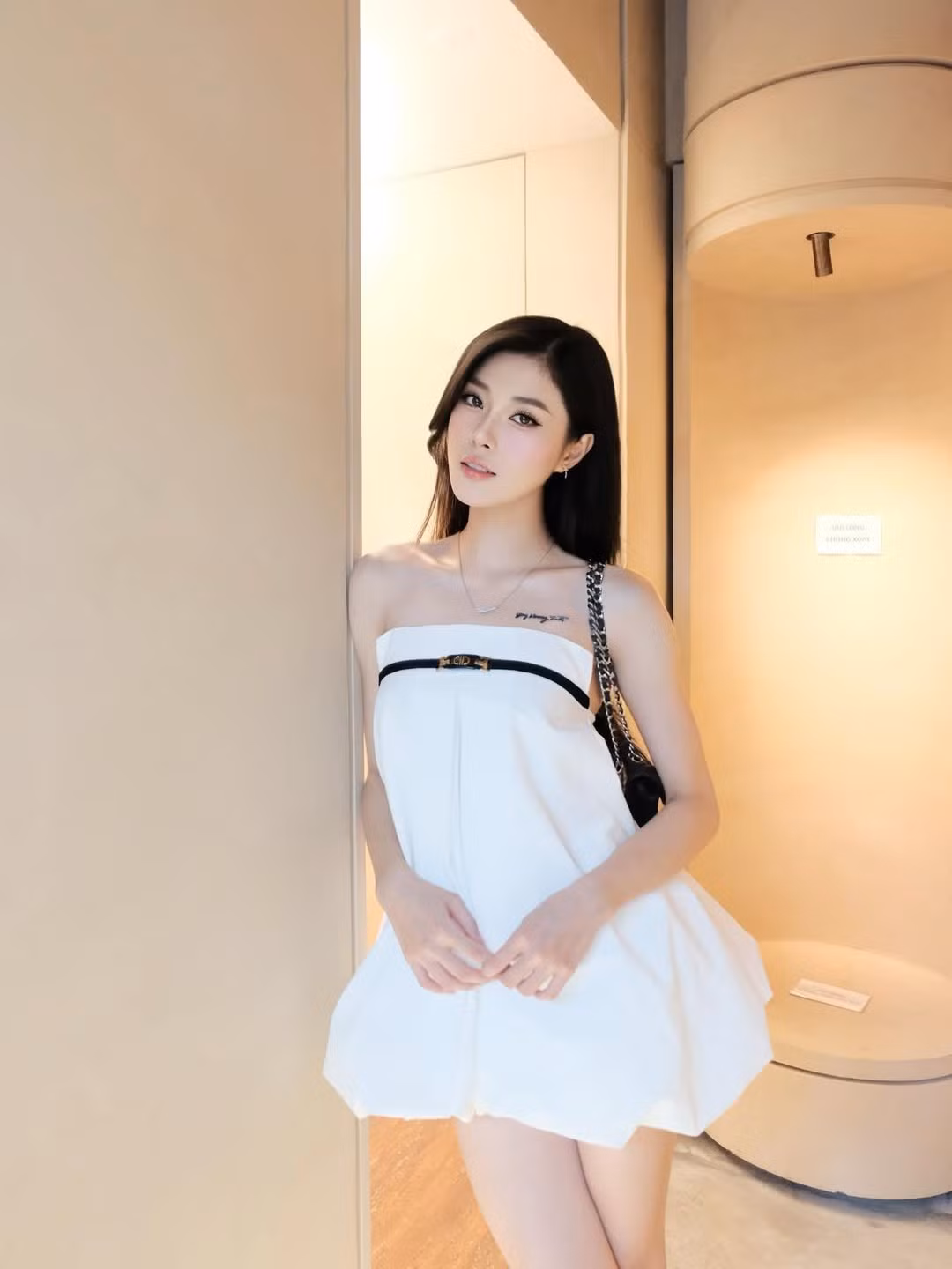 Đầu năm 2021, Thu Huyền quyết định giải nghệ ở tuổi 19 khiến người hâm mộ không khỏi bất ngờ và tiếc nuối. Cô nàng cho biết sau 8 năm gắn bó với bóng chuyền, cô muốn tìm kiếm những trải nghiệm mới trong cuộc sống. Ảnh sử dụng trong bài: Instagram nhân vật