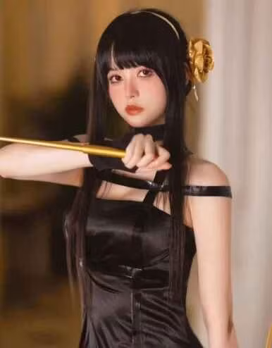 May mắn là phần lớn người hâm mộ vẫn dành nhiều lời khen cho sự thăng hạng nhan sắc và phong thái chuyên nghiệp của Luo Xin.