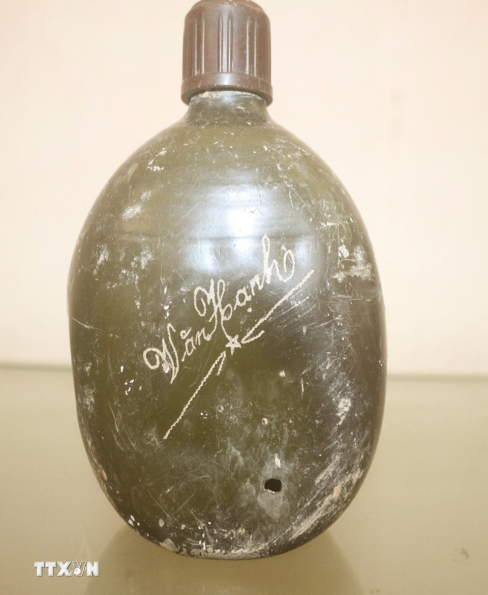 Di vật của liệt sỹ Thành cổ Quảng Trị. (Ảnh: TTXVN phát)