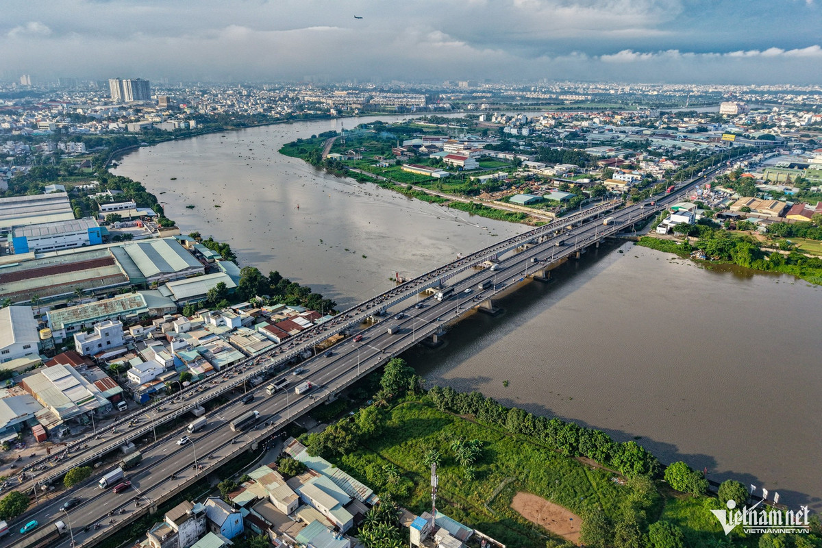 View - Dựng cầu sắt tạm để nâng cầu Bình Phước 1 cao thêm 1,25m | Báo Tri thức và Cuộc sống - TIN TỨC PHỔ BIẾN KIẾN THỨC 24H