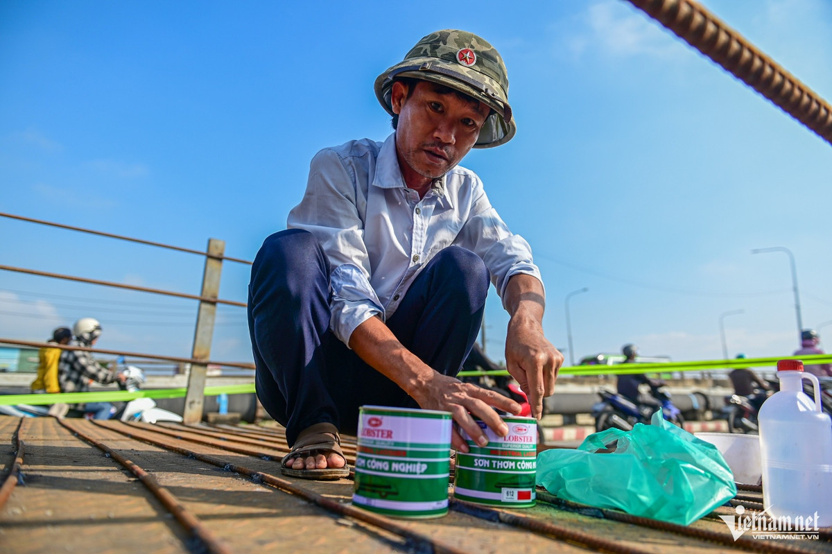 View - Dựng cầu sắt tạm để nâng cầu Bình Phước 1 cao thêm 1,25m | Báo Tri thức và Cuộc sống - TIN TỨC PHỔ BIẾN KIẾN THỨC 24H