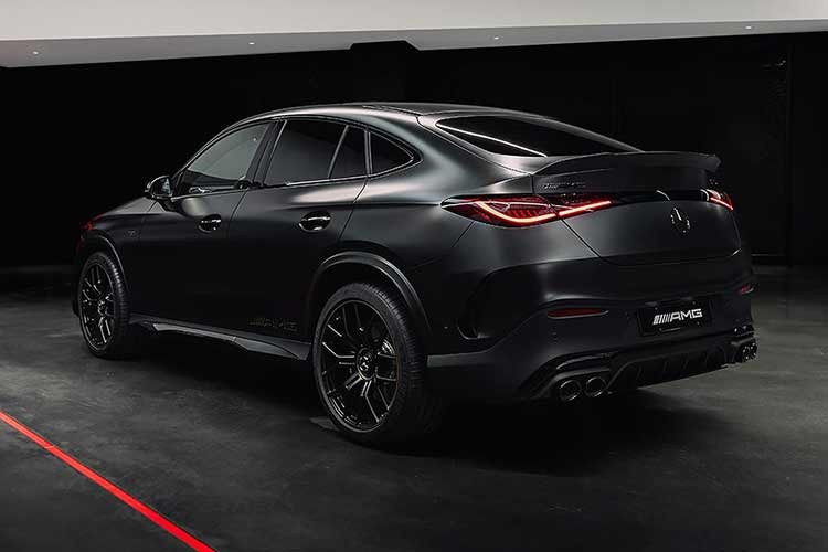 Động cơ mới cho công suất tối đa 443 mã lực và mô-men xoắn cực đại 600 Nm. Động cơ có thể tăng mô-men xoắn 640 Nm trong thời gian ngắn nhờ chức năng overboost. Hệ thống điện cũng có thể bổ sung lực đẩy trong chốc lát, giúp phản hồi mượt hơn và lấp độ trễ.