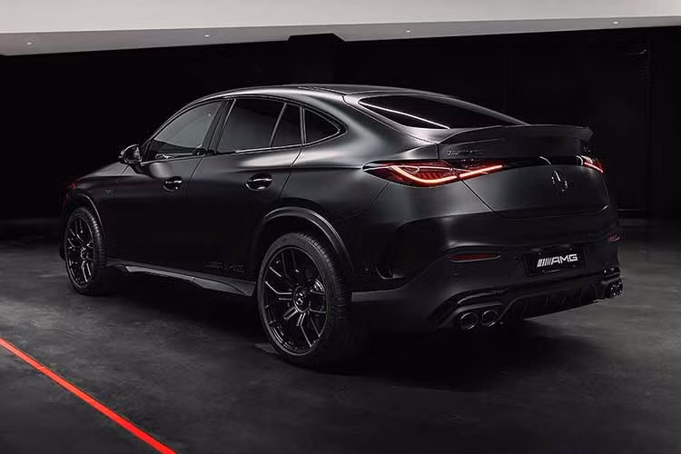 Động cơ mới cho công suất tối đa 443 mã lực và mô-men xoắn cực đại 600 Nm. Động cơ có thể tăng mô-men xoắn 640 Nm trong thời gian ngắn nhờ chức năng overboost. Hệ thống điện cũng có thể bổ sung lực đẩy trong chốc lát, giúp phản hồi mượt hơn và lấp độ trễ.