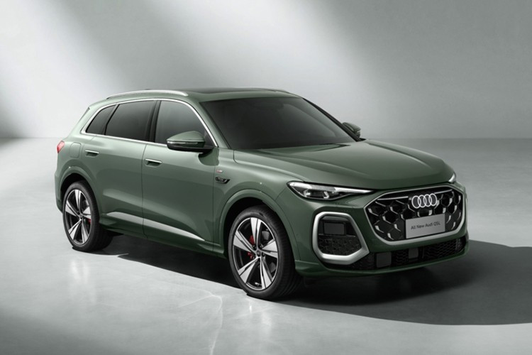 Điểm nhấn tiếp theo của Audi Q5L mới là hệ thống trợ lái nâng cao Qiankun của Huawei. Hệ thống này sử dụng cảm biến LiDAR kép để hiện thực hóa các tính năng hỗ trợ lái cấp độ 2 không cần bản đồ. Trong 11 tháng đầu năm nay, Audi Q5L đã đạt doanh số cộng dồn 119.600 xe, cao hơn so với những đối thủ như Mercedes-Benz GLC (117.200 xe) và BMW X3 (69.500 xe).