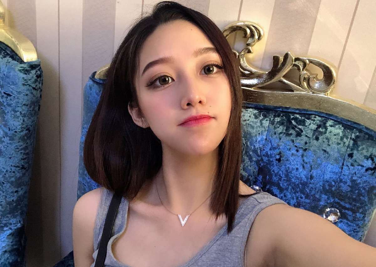 Trái với mong đợi của Chu Bạc Lâm, đoạn livestream lại trở thành chủ đề gây tranh cãi dữ dội.