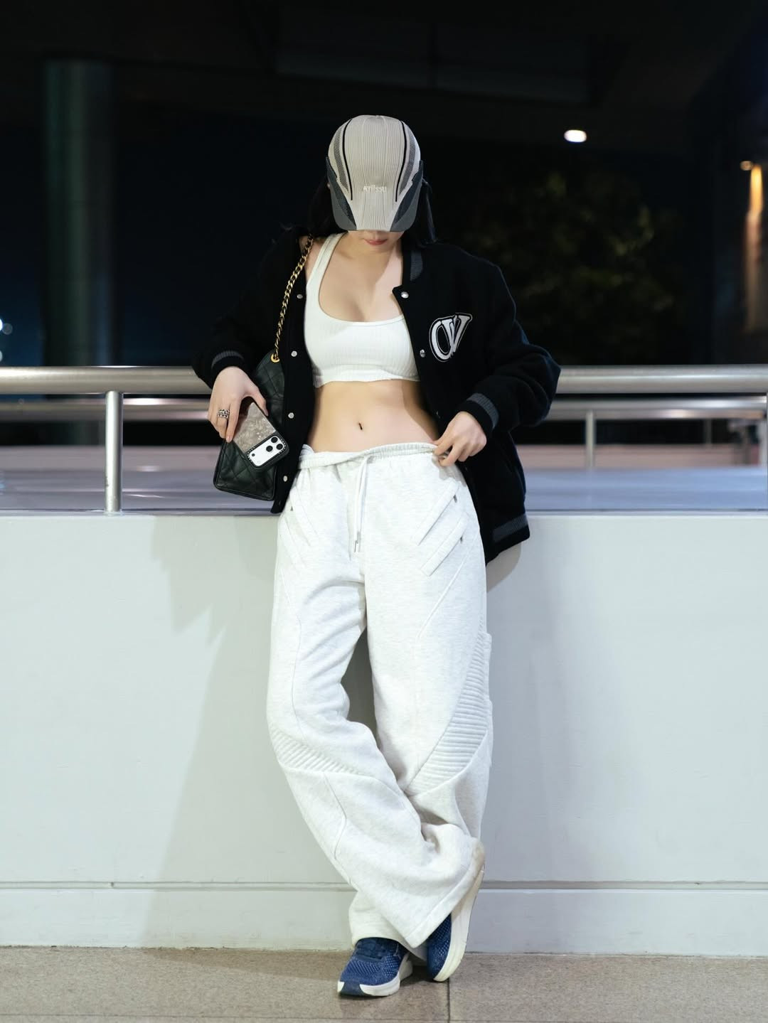 Về đời tư, Ngọc Trinh cũng gây chú ý khi chia sẻ mong muốn xây dựng gia đình và kế hoạch làm mẹ trong tương lai. Những chia sẻ cởi mở, chừng mực giúp cô nhận được sự đồng cảm từ công chúng.