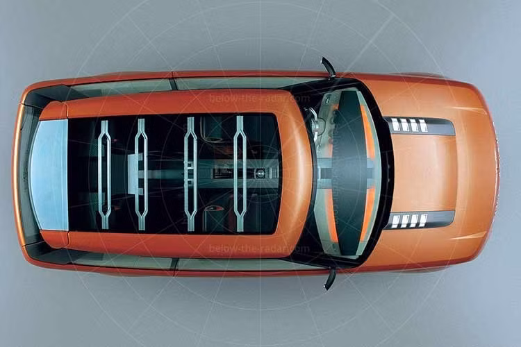 Dựa trên khung gầm Land Rover P38 và nền tảng T5, giống như Land Rover Discovery 3, mẫu xe ý tưởng này là một chiếc xe hoàn toàn có khả năng hoạt động. Hai mươi hai năm trước, trong thông cáo báo chí mô tả chi tiết mẫu xe ý tưởng này, Land Rover cho biết nó được trang bị động cơ V8 siêu tăng áp 4.2 lít, sản sinh công suất 400 mã lực.