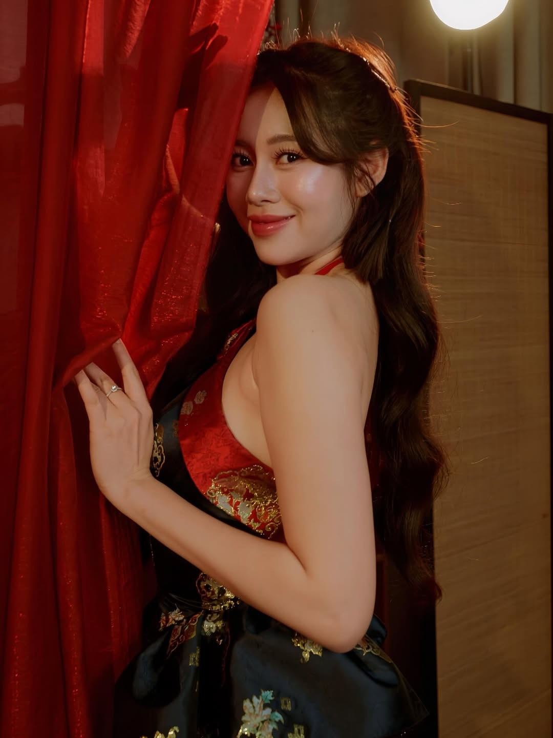 Hiện tại, kênh TikTok của cô sở hữu hơn 15 triệu người theo dõi. Nội dung ngày càng đa dạng, từ review ăn uống, đời sống thường nhật đến các tình huống hài hước cùng “người bạn chung nhà” – nhân vật quen thuộc thường xuyên xuất hiện trong video của cô.