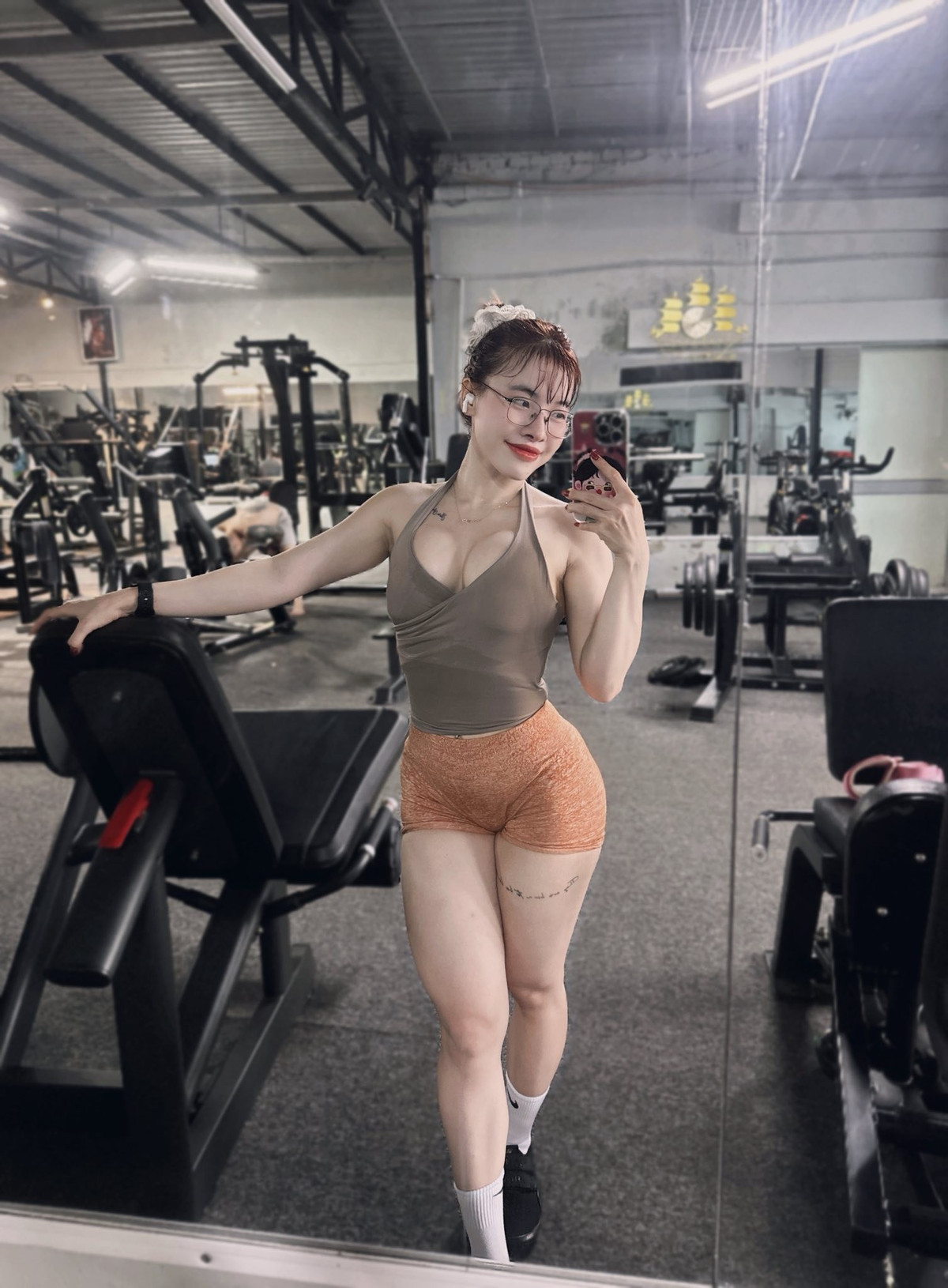 Kim Nhiệt, cái tên đã không còn xa lạ với cộng đồng mạng thời gian qua, đặc biệt là những người yêu thích gym và fitness.