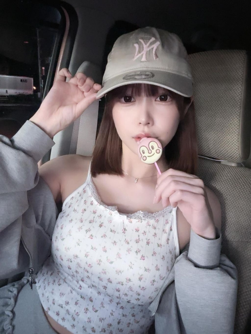 Dù thế nào, quyết định này của Nene chắc chắn sẽ là bước ngoặt quan trọng trong sự nghiệp của “nữ thần TikTok” một thời. Ảnh sử dụng trong bài: Instagram nhân vật.