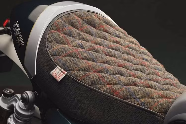 Việc đăng ký tham gia sự kiện DGR toàn cầu, diễn ra vào Chủ nhật, ngày 17/5/2026, đã chính thức mở. Sự kiện Distinguished Gentleman's Ride gây quỹ và nâng cao nhận thức về sức khỏe tâm thần nam giới và nghiên cứu ung thư tuyến tiền liệt. Năm 2025, 127.000 người tham gia 1.038 chuyến đi tại 108 quốc gia, quyên góp được 7,6 triệu đô la Mỹ cho chiến dịch Movember.