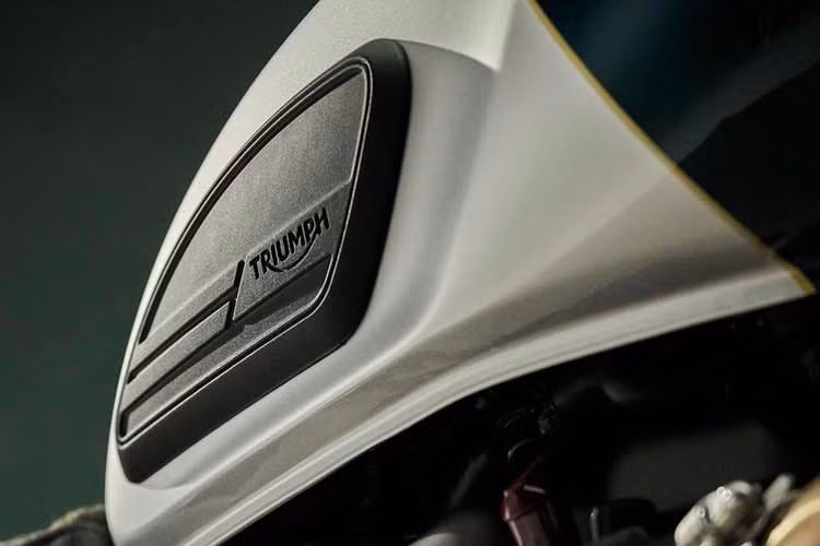 Để tham gia, người lái xe phải đăng ký trên trang web chính thức của Gentleman's Ride và hoàn thành 4 bước khác nhau. Các bước đó bao gồm hoàn thành hồ sơ người tham gia, quyên góp cá nhân, hỗ trợ một người tham gia khác và gây quỹ ít nhất 250 đô la, tất cả phải được thực hiện trước khi chiến dịch kết thúc.